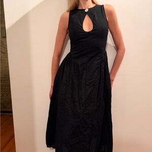 Commense Black Maxi Dress with Subtle Keyhole